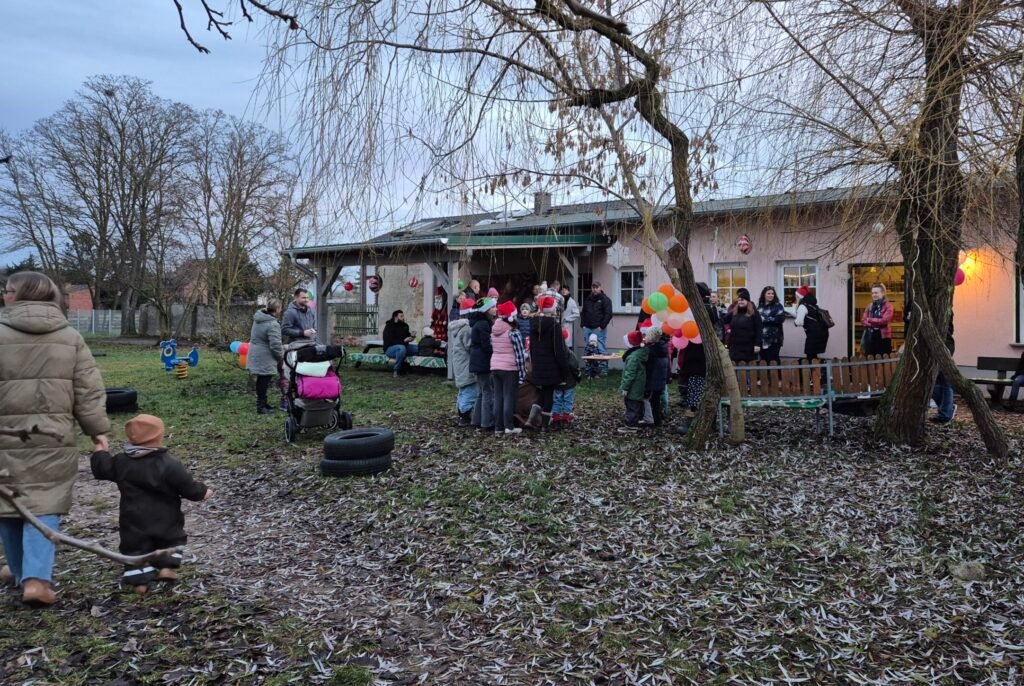 Kalendertürchen 8 - Kita Sietzing 2025 3